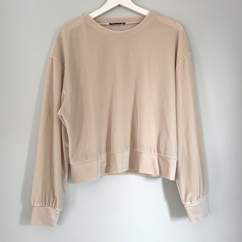 Velour top - Picture 4 of 10